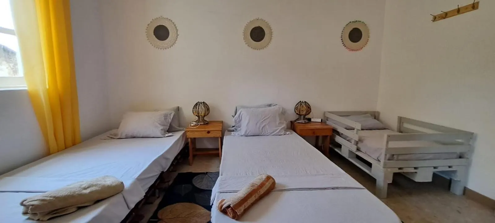 Mendes Guesthouse - Former B&B In The Heart Of Praia